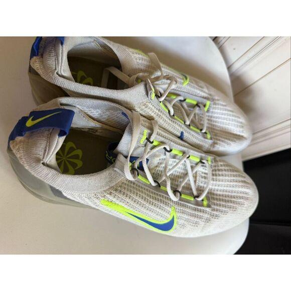Nike Men's VaporMax 2021 Flyknit Athletic Sneakers White Blue Size 11 - Picture 3 of 15